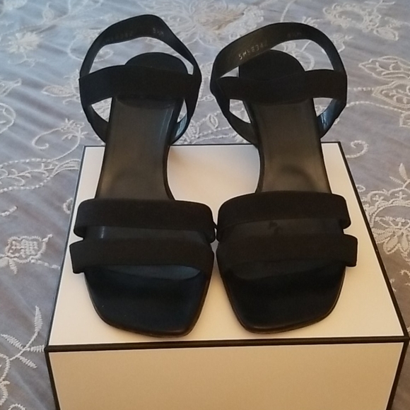 Stuart Weitzman Shoes - Stuart Weitzman black sandals